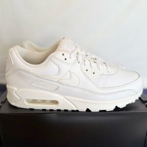 Nike Air Max 90 Leather Triple White size 10.5 CZ5594-100 2024 PRE-OWNED